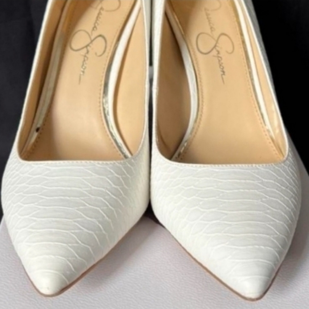 Jessica Simpson White Snake Print High Heels Pointed Toe